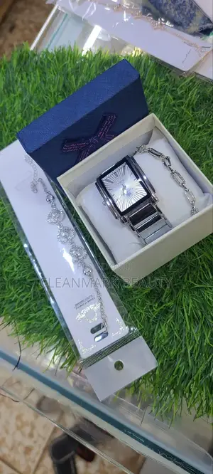 2in 1 a Watch and Bracelet