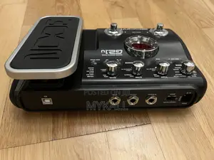 Zoom G2.1u Guitar Multi-Effects Pedal