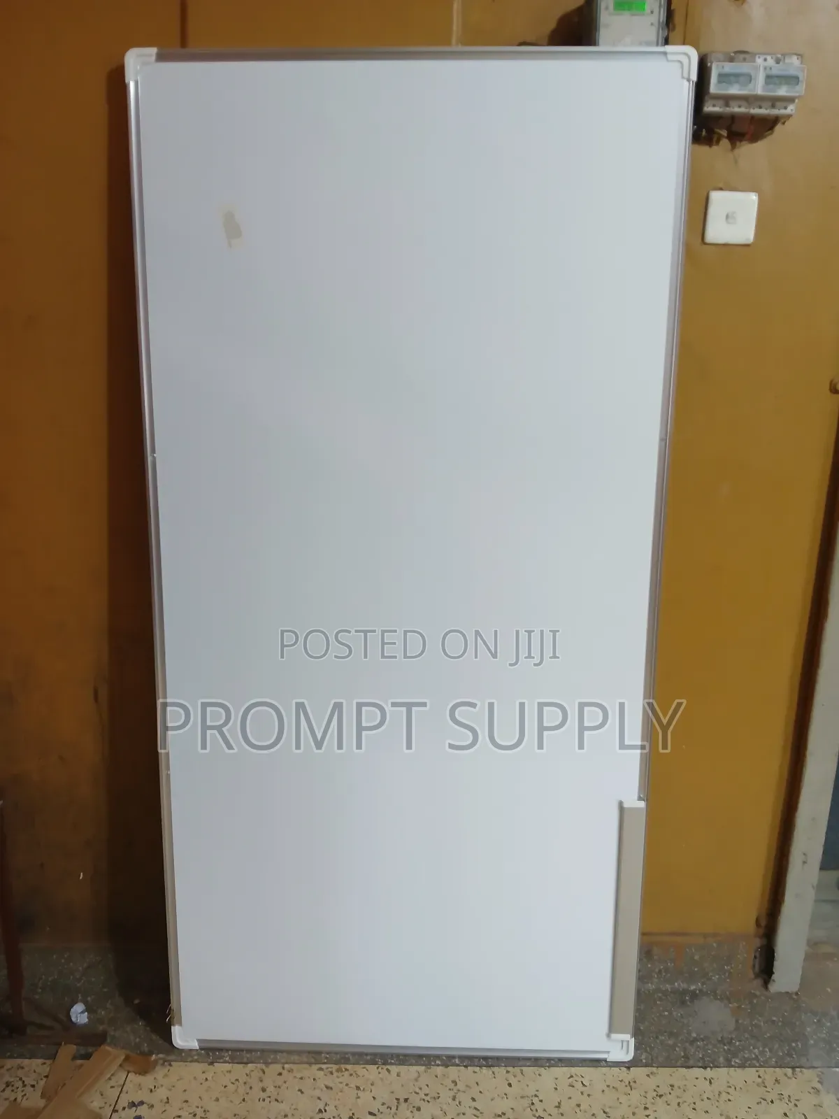 90x180cm Whiteboard With 1 Packet of Markers and Eraser