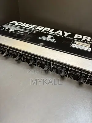 Behringer Powerplay Pro 8. Ha8000