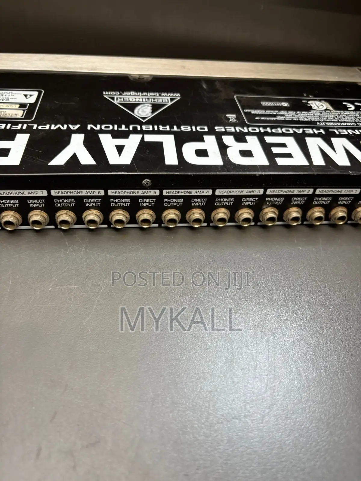 Behringer Powerplay Pro 8. Ha8000