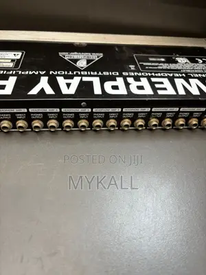 Behringer Powerplay Pro 8. Ha8000