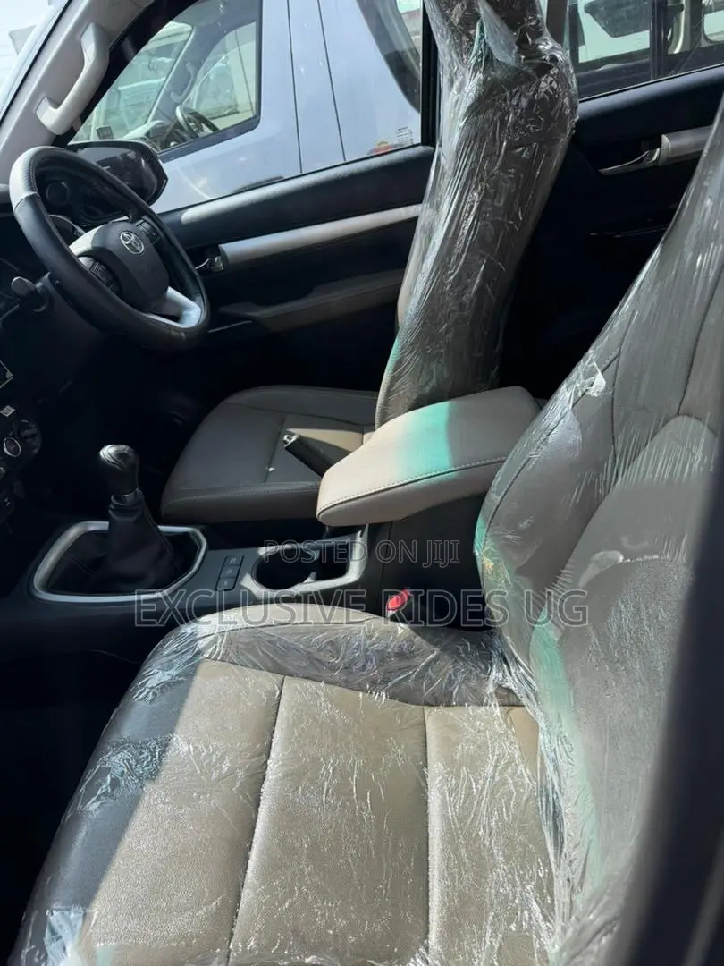 Toyota Hilux 2018 Gray