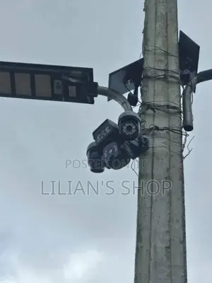 Solar-Powered PTZ (Pan-Tilt-Zoom) Security Camera.