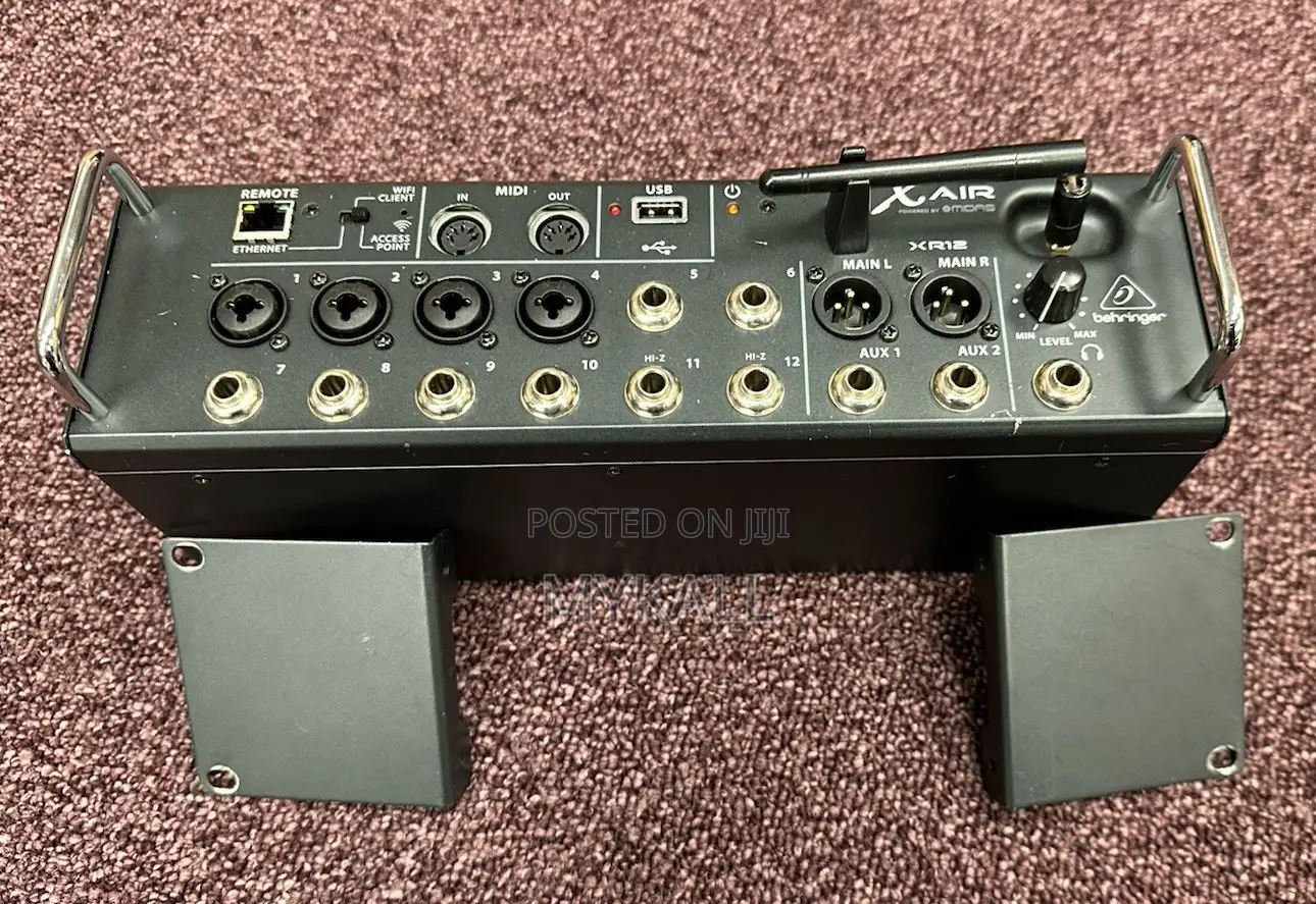 Behringer X Air Xr12 12-Channel Digital Mixer With Rack Ears