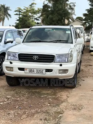 Toyota Land Cruiser Cygnus 4.7 1999 White