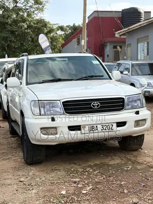 Toyota Land Cruiser Cygnus 4.7 1999 White