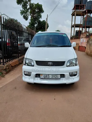 Toyota Noah 2001 White