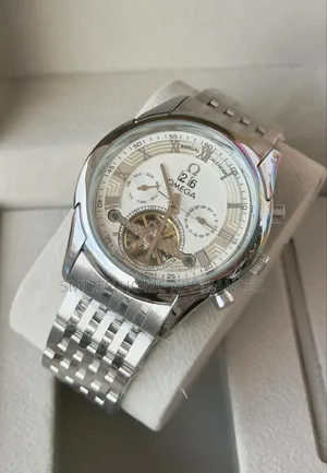 White Face Men's Original Mechanical Silver Strapped Wrist Time Piece