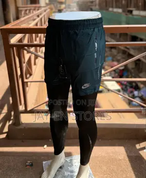 Blue Green Gym Shorts With Inside Leggings