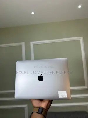 New Laptop Apple MacBook Air 2018 8GB Intel Core I5 SSD 128GB