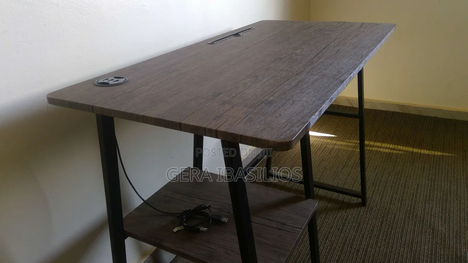 Computer Table With Usb Hubs Aluminium Frame
