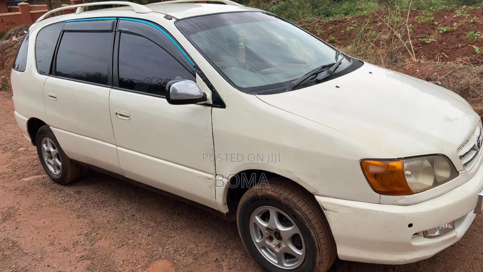 Toyota Ipsum 2000 White