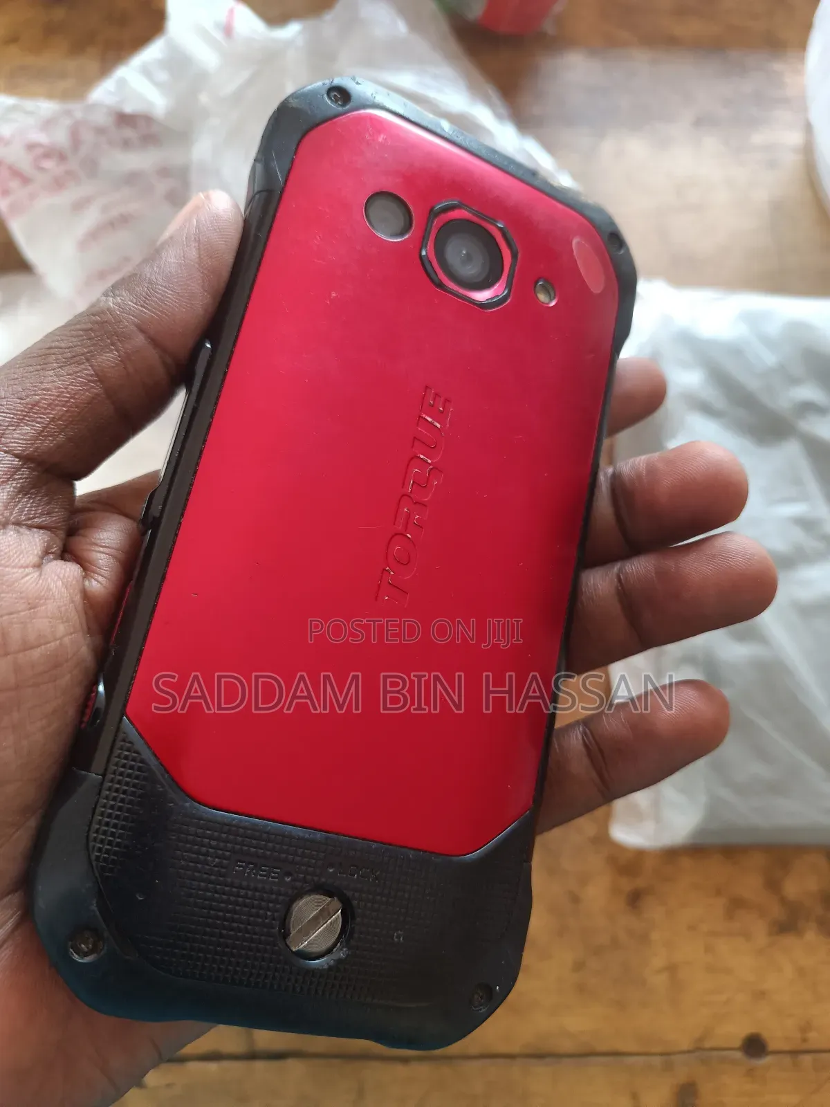 Kyocera Torque G03 KYV41 32 GB Red