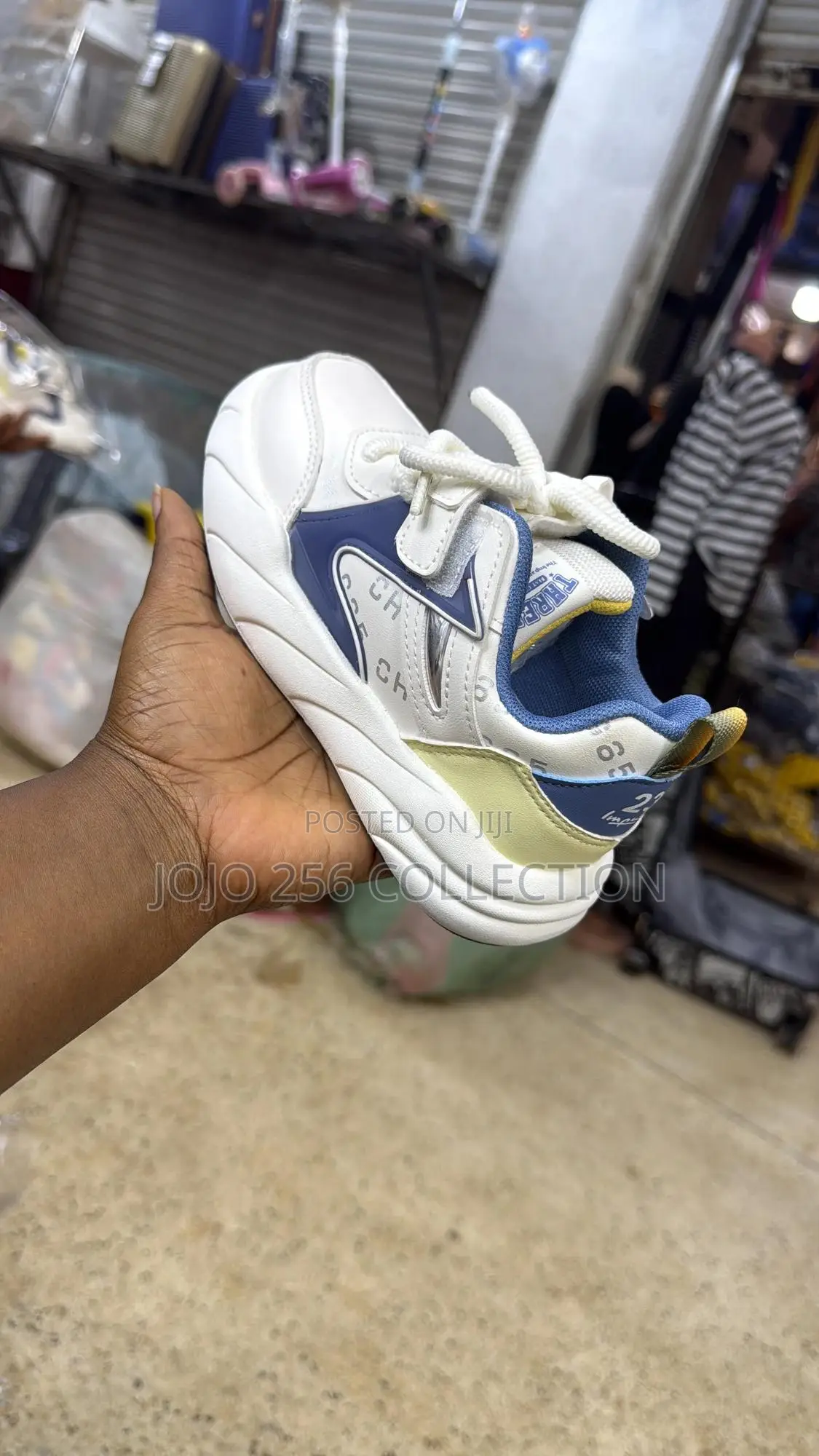 Kids Sneakers With Beautiful Colors