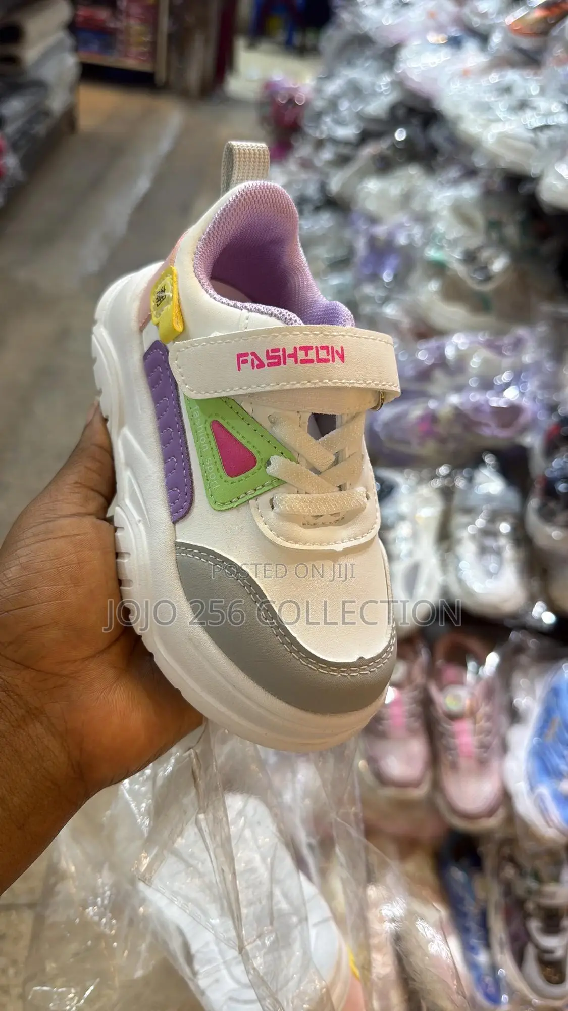 Kids Sneakers With Beautiful Colors