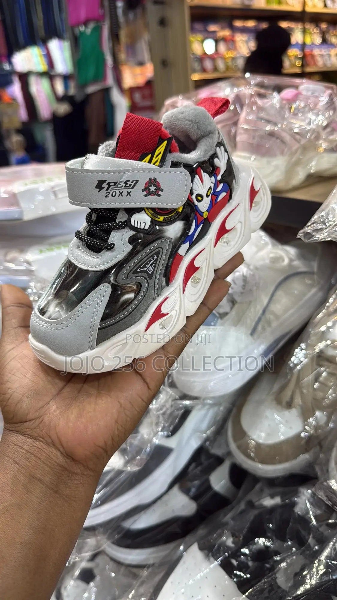Kids Sneakers With Beautiful Colors
