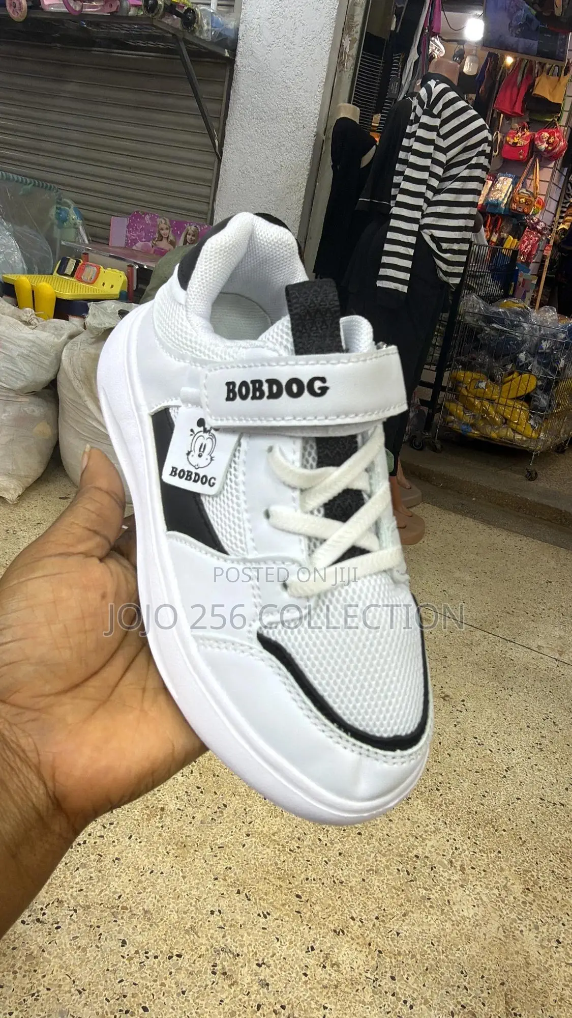 Kids Sneakers With Beautiful Colors