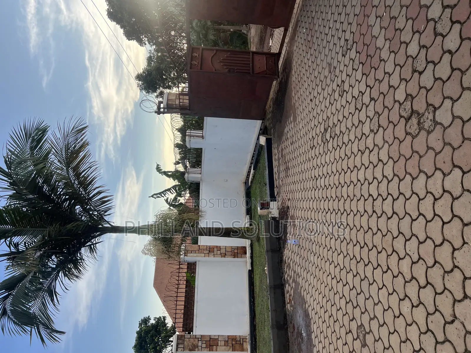 Furnished 5bdrm House in Namusera, Wakiso / Wakiso for sale