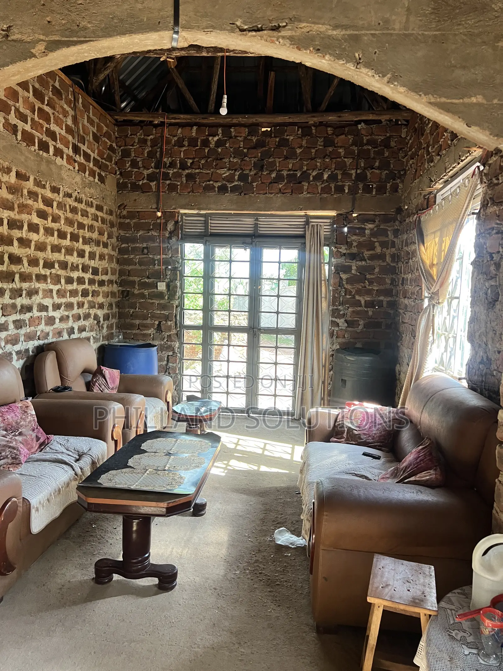 3bdrm House in Wakiso / Wakiso for sale