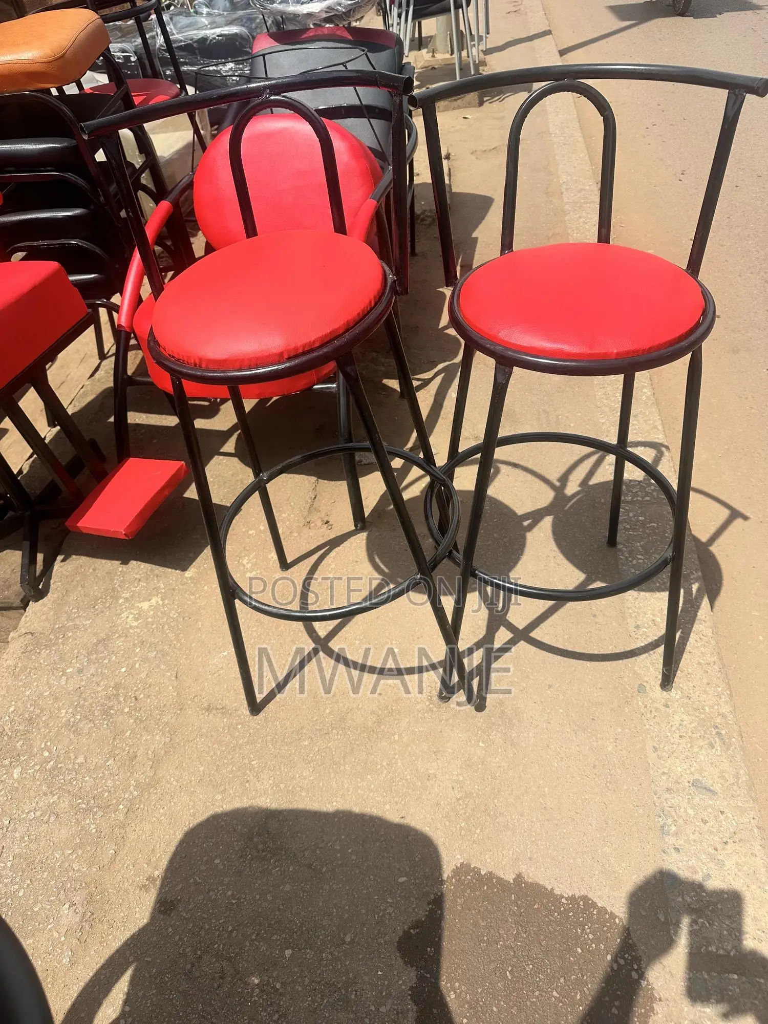 Honest Counter Chair