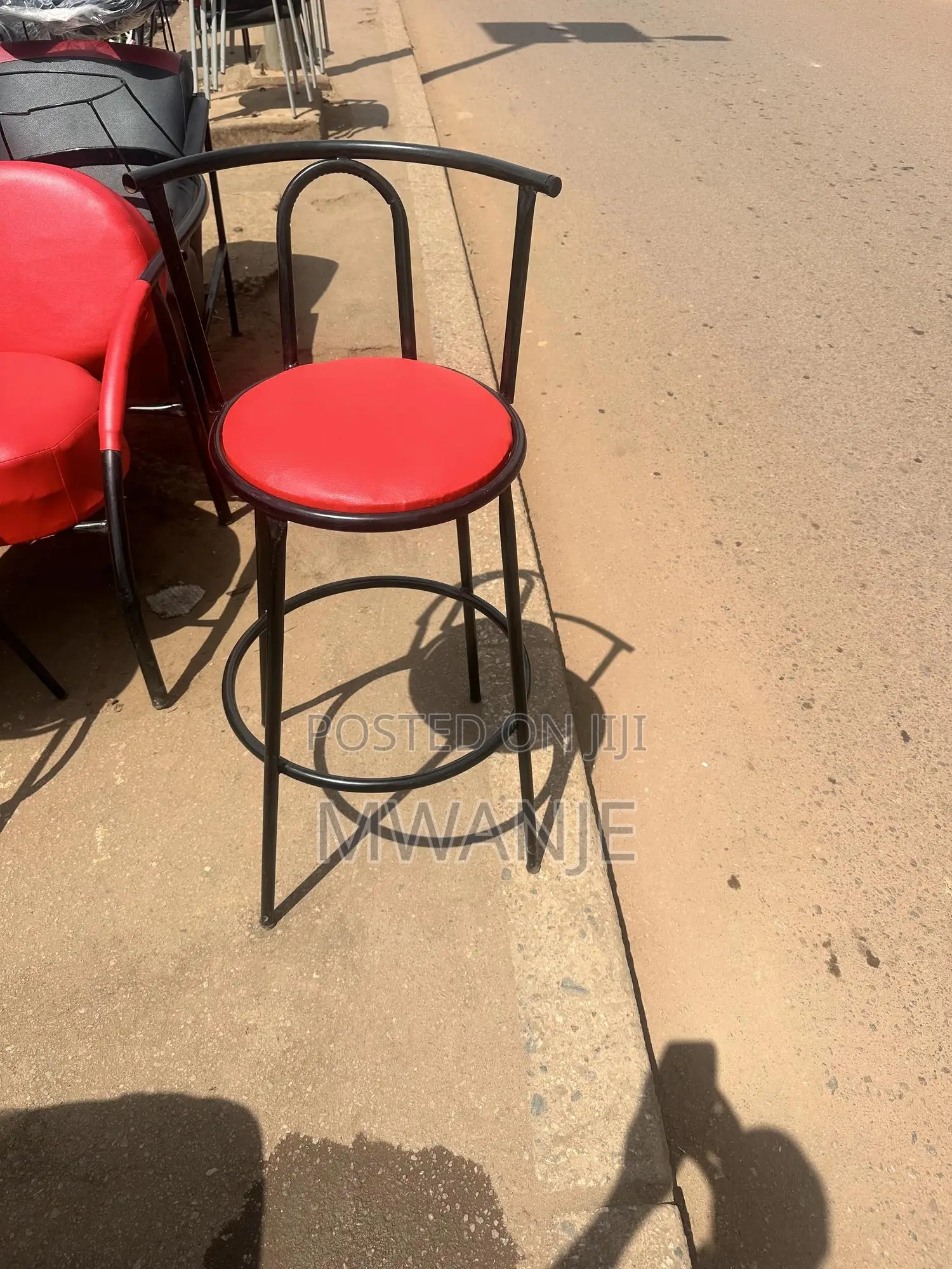 Honest Counter Chair