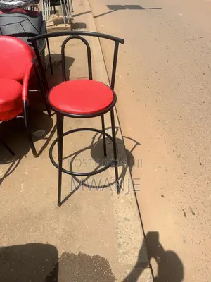 Honest Counter Chair