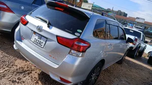 Toyota Corolla Fielder 2015 Silver