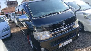 Toyota HiAce 2011 Black