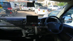 Toyota HiAce 2011 Black