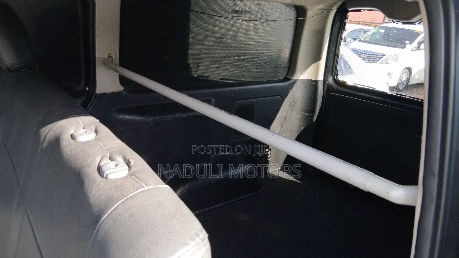 Toyota HiAce 2011 Black