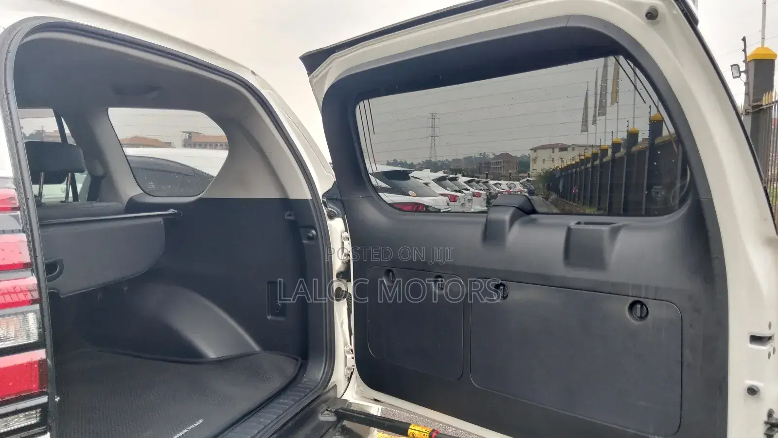 Toyota Land Cruiser Prado 2.7 2018 White
