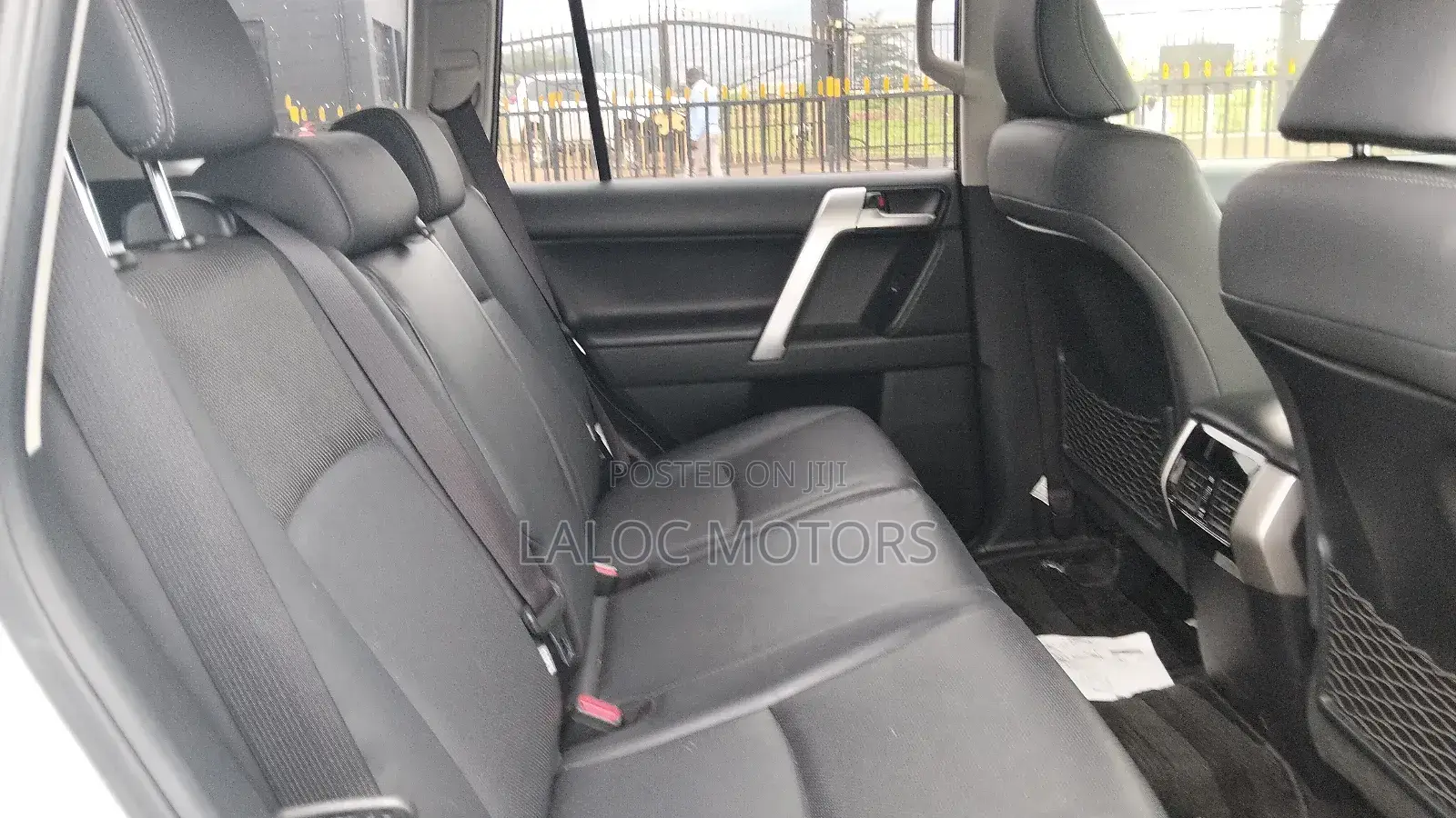 Toyota Land Cruiser Prado 2.7 2018 White