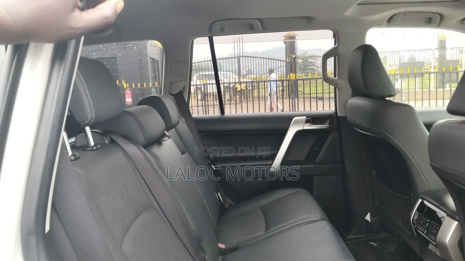 Toyota Land Cruiser Prado 2.7 2018 White