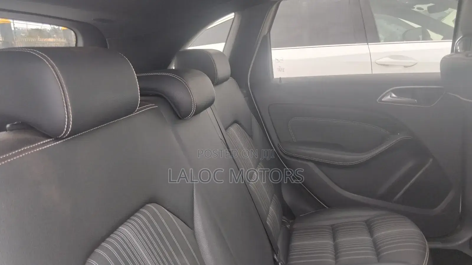 Mercedes-Benz B-Class B180 Petrol 2013 White