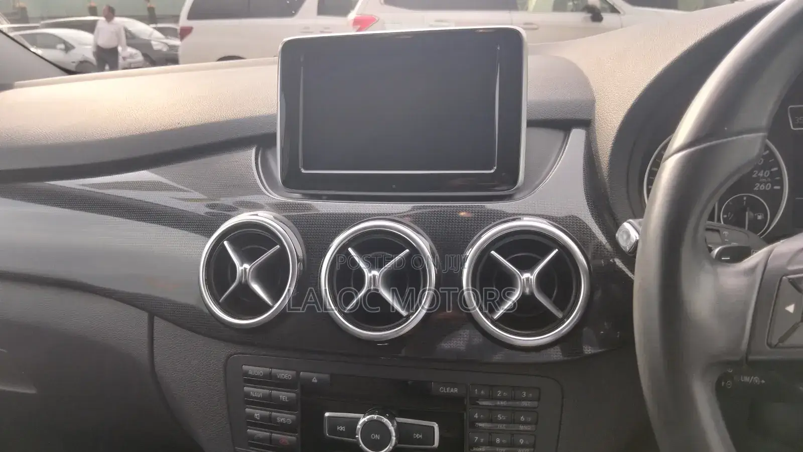 Mercedes-Benz B-Class B180 Petrol 2013 White