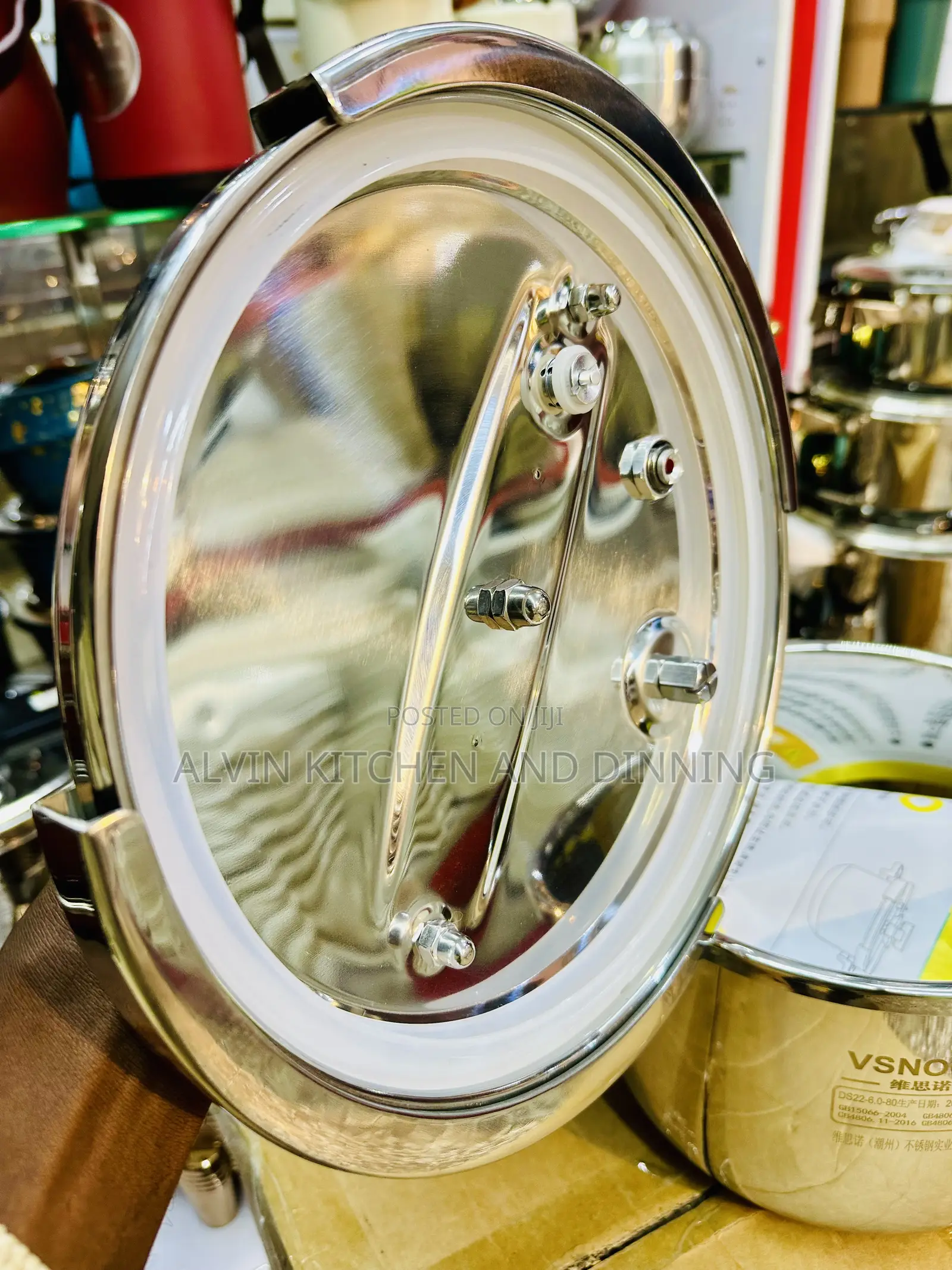 Pressure Cooker Pure Stainless Steel Can Be Used for Induction Cooker.