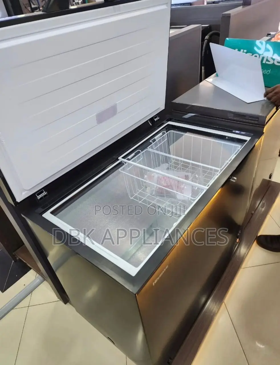 Hisense 400l Chest Freezer Original Brand New