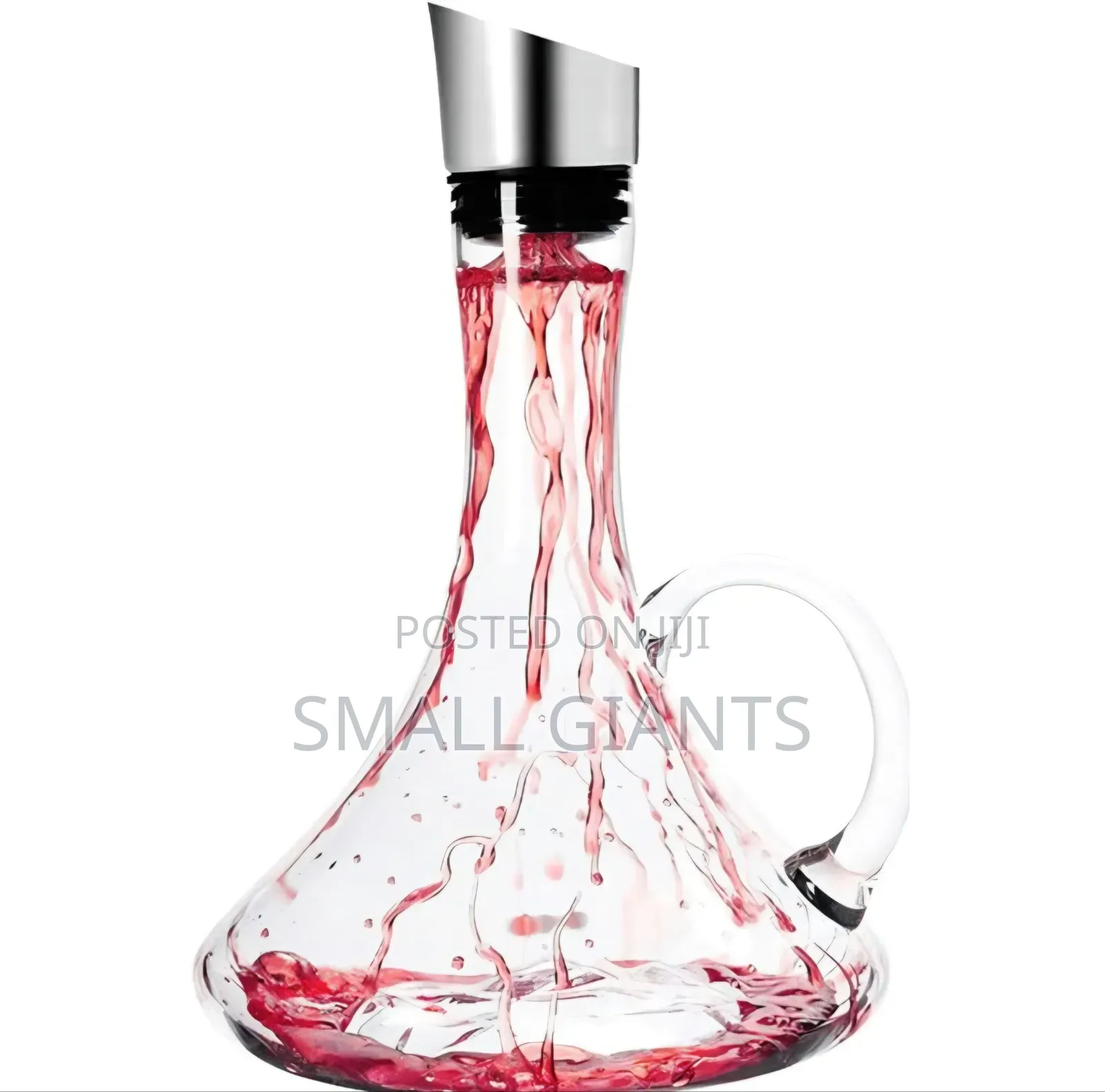 Wine Decanter With a Built-in Aerator and Pourer.