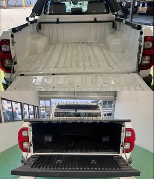 Hilux Revo Cabin Liner and Cover
