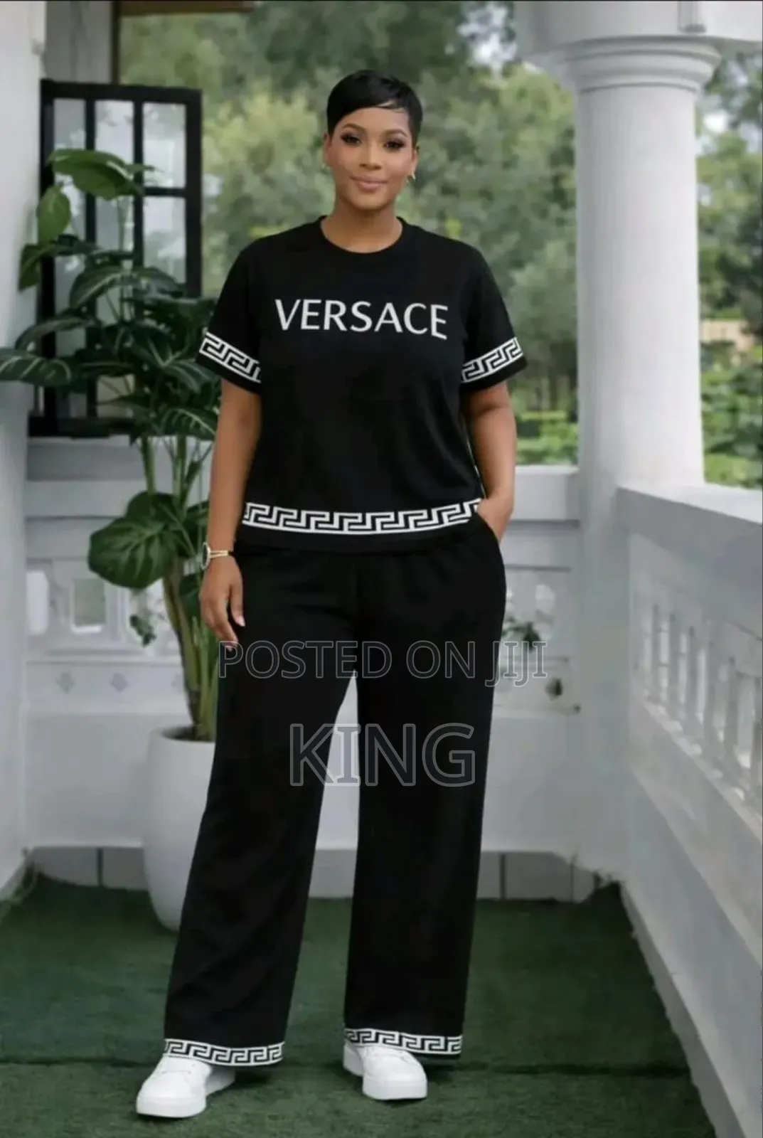 La Brand Christian Dior to Piece