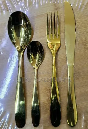 24pcs Gold-Plated Stainless Steel Cutlery.