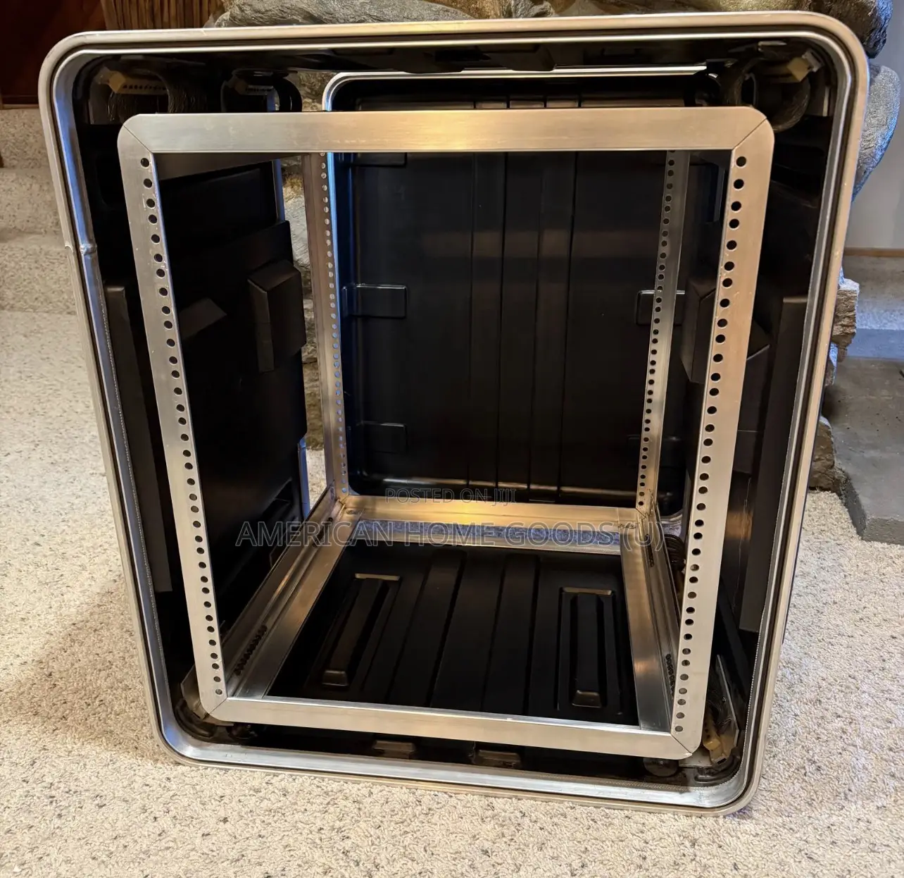 SKB 14u Rackmount Case for Amplifiers, Eqs, Crossovers and Many More.