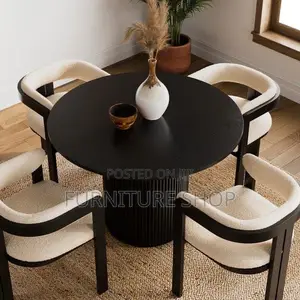 Round Table