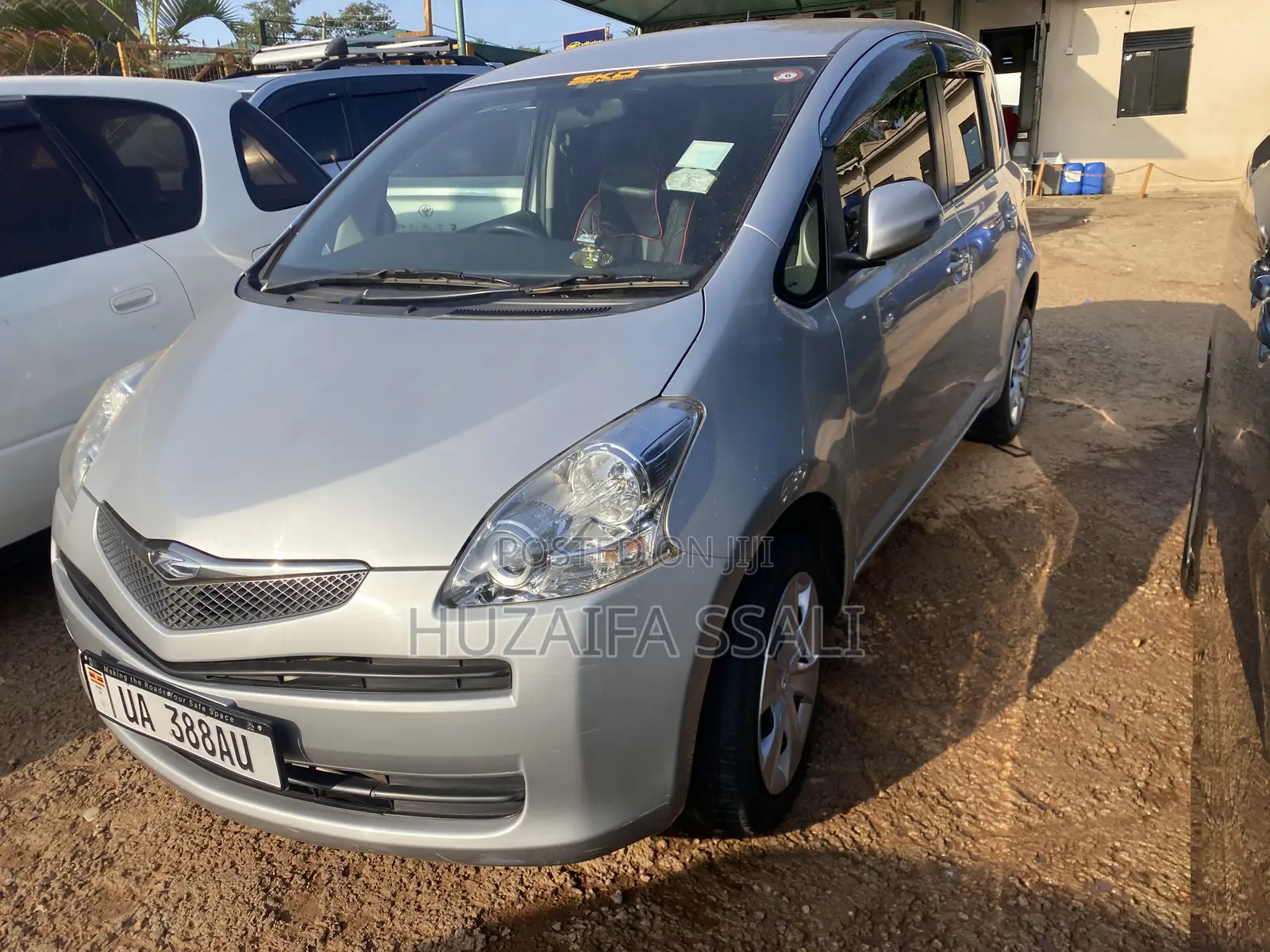 Toyota Ractis 2009 Silver