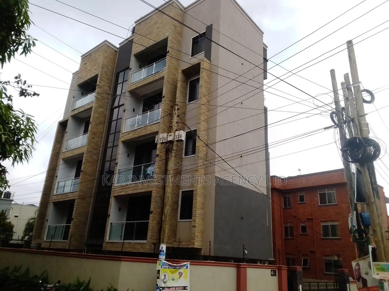 Furnished 18bdrm Apartment in Central Division for sale