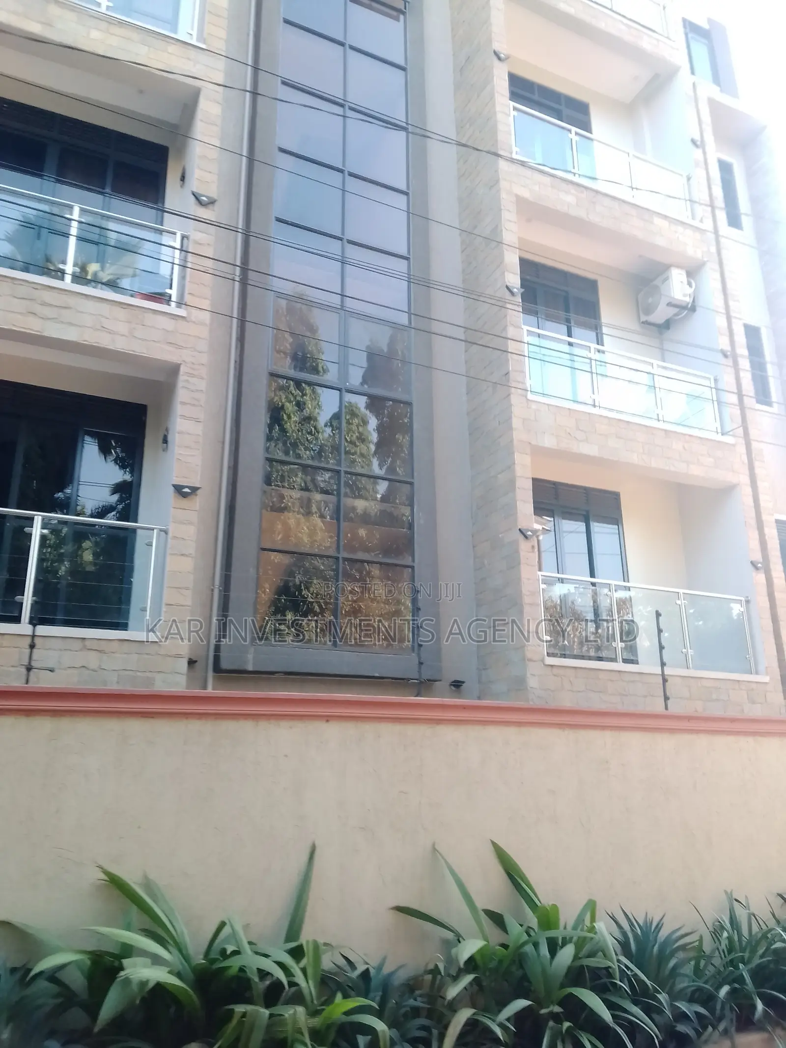 Furnished 18bdrm Apartment in Central Division for sale