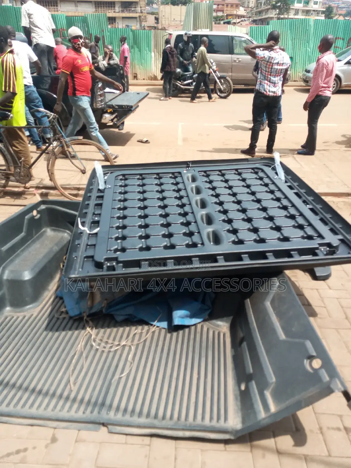 Hard Plastic Gas Shock Tonneau Cover Toyota Hilux