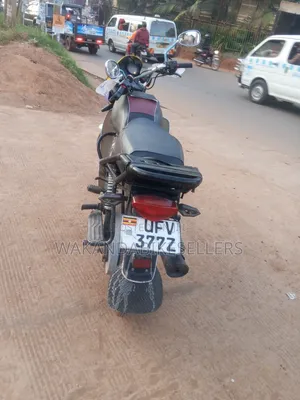 Bajaj Boxer 125 2023 Red