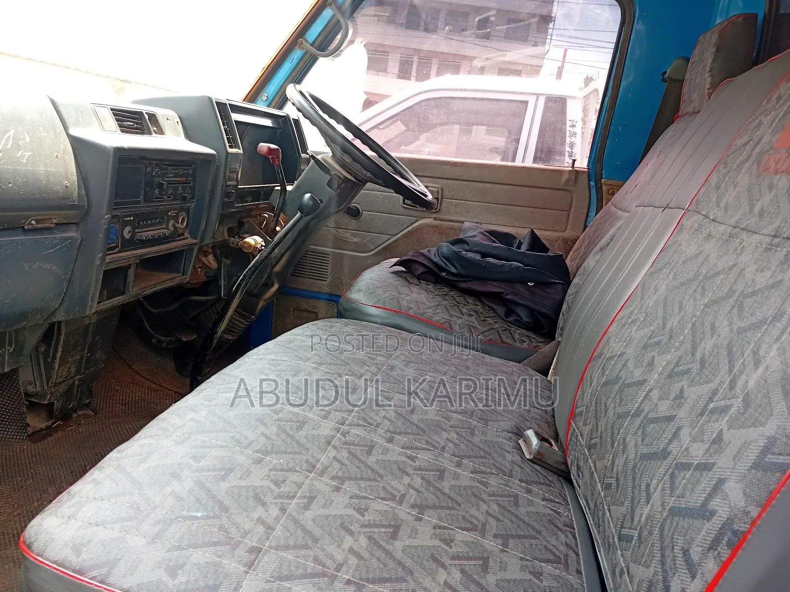 Isuzu Elf Tipper